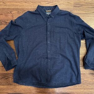 L.L. Bean Navy Speckled Casual Button Down Shirt